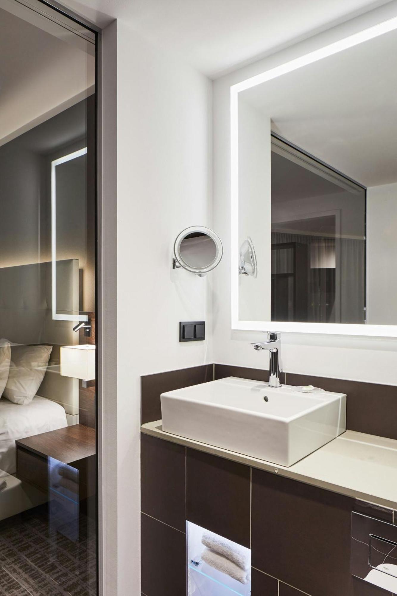 Standard Zweibettzimmer mit Seeblick